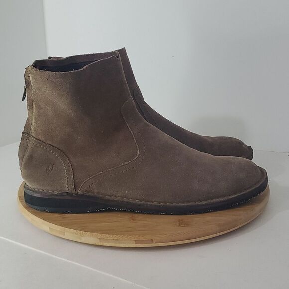John Varvatos Men's Suede Chelsea Boots Ankle Back Zip Men's 9.5 - Picture 1 of 14